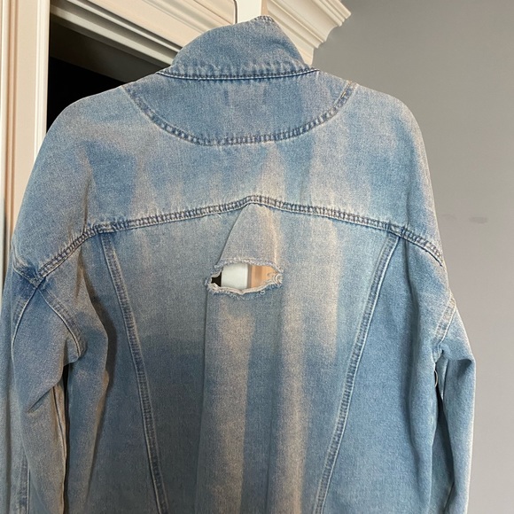 Distressed denim Jean jacket - Picture 2 of 3